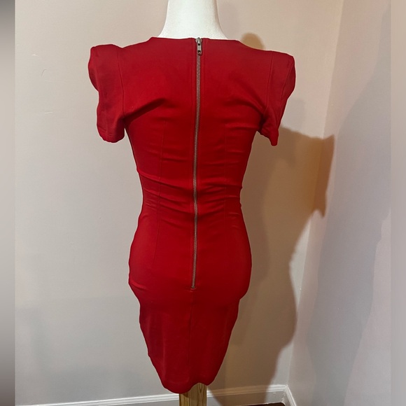 Red v neck cocktail dress - Picture 6 of 7